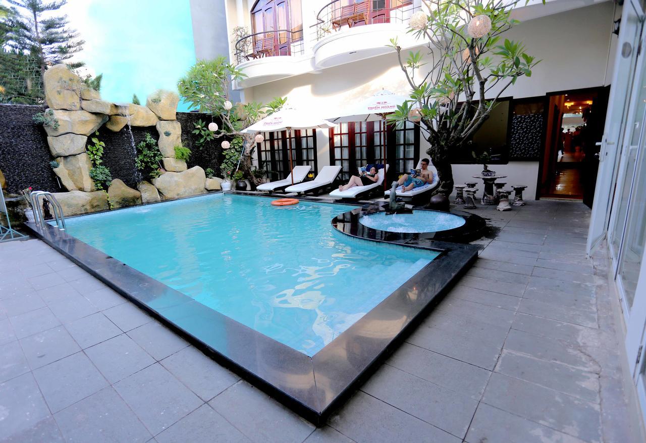GoldCoast Da Nang Hotel Bagian luar foto